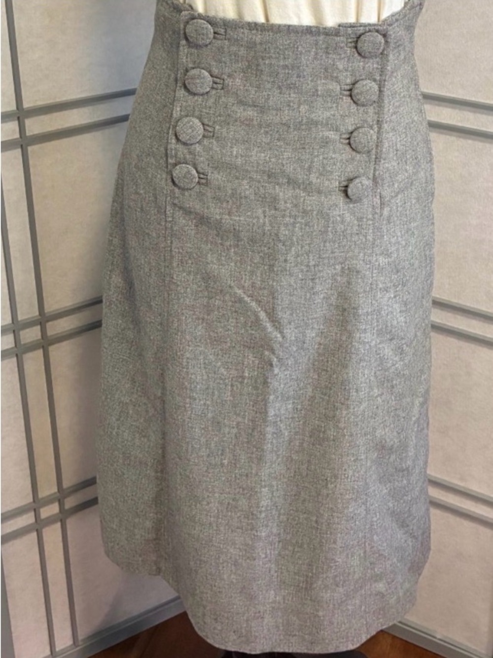 High Waisted Retro style MIDI Gray Wool Blend Skirt 2 w/button front H&M Size 8